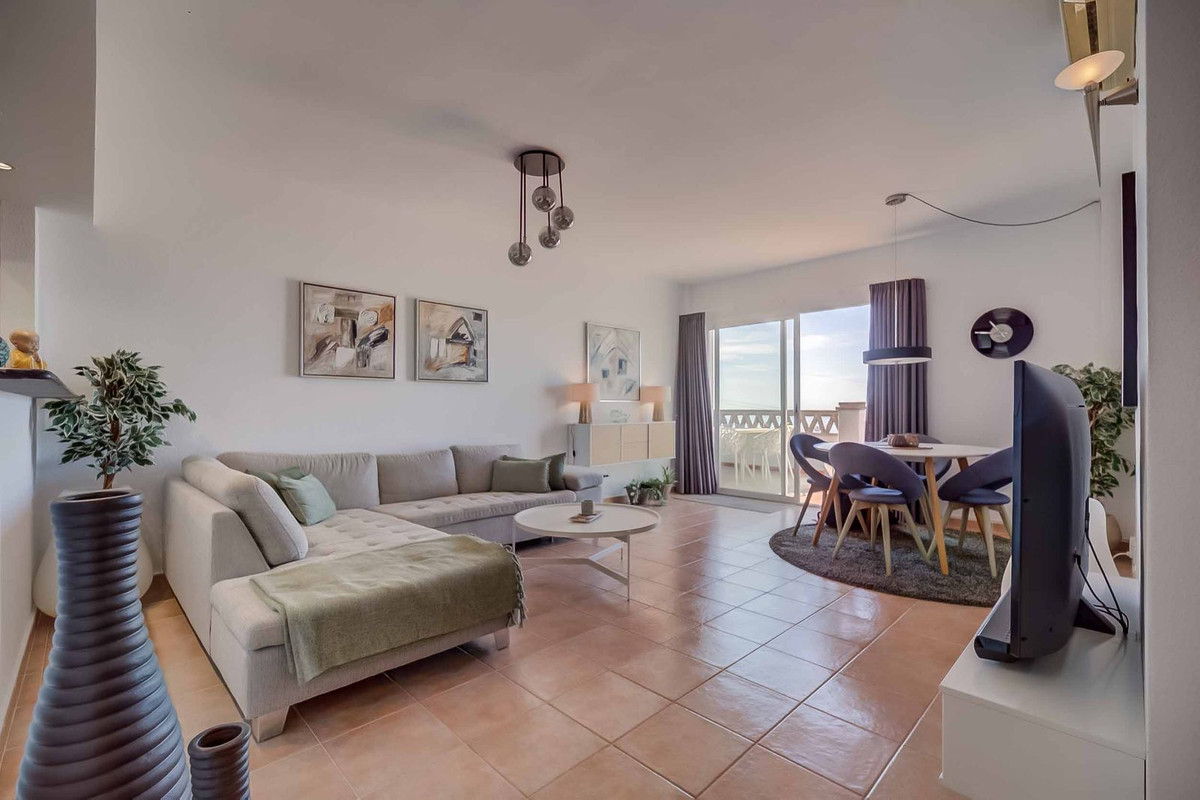 2 Bed Apartment for sale in Benalmadena Costa Del Sol, Málaga, Spain