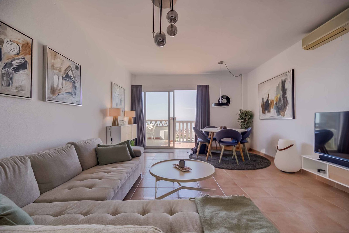 2 Bed Apartment for sale in Benalmadena Costa Del Sol, Málaga, Spain
