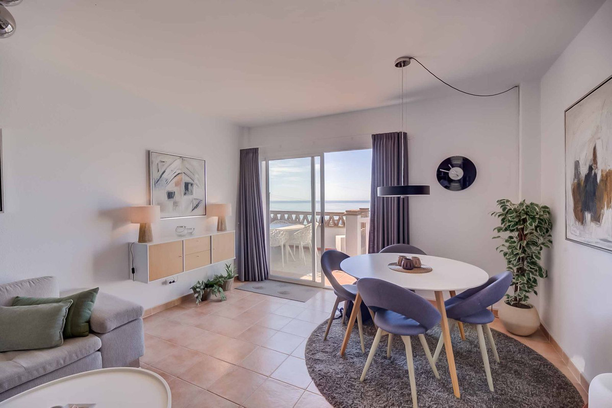 2 Bed Apartment for sale in Benalmadena Costa Del Sol, Málaga, Spain
