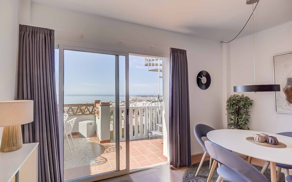 2 Bed Apartment for sale in Benalmadena Costa Del Sol, Málaga, Spain
