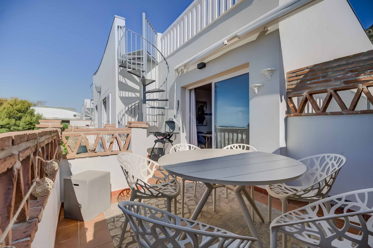 2 Bed Apartment for sale in Benalmadena Costa Del Sol, Málaga, Spain