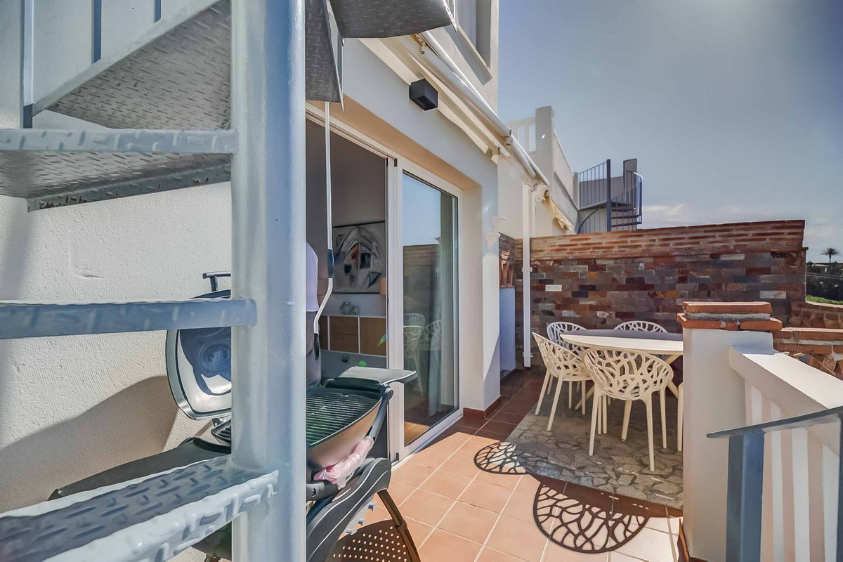 2 Bed Apartment for sale in Benalmadena Costa Del Sol, Málaga, Spain