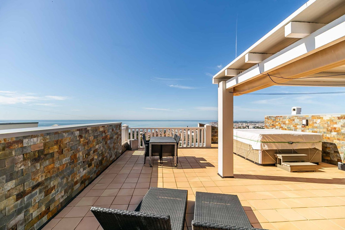 2 Bed Apartment for sale in Benalmadena Costa Del Sol, Málaga, Spain