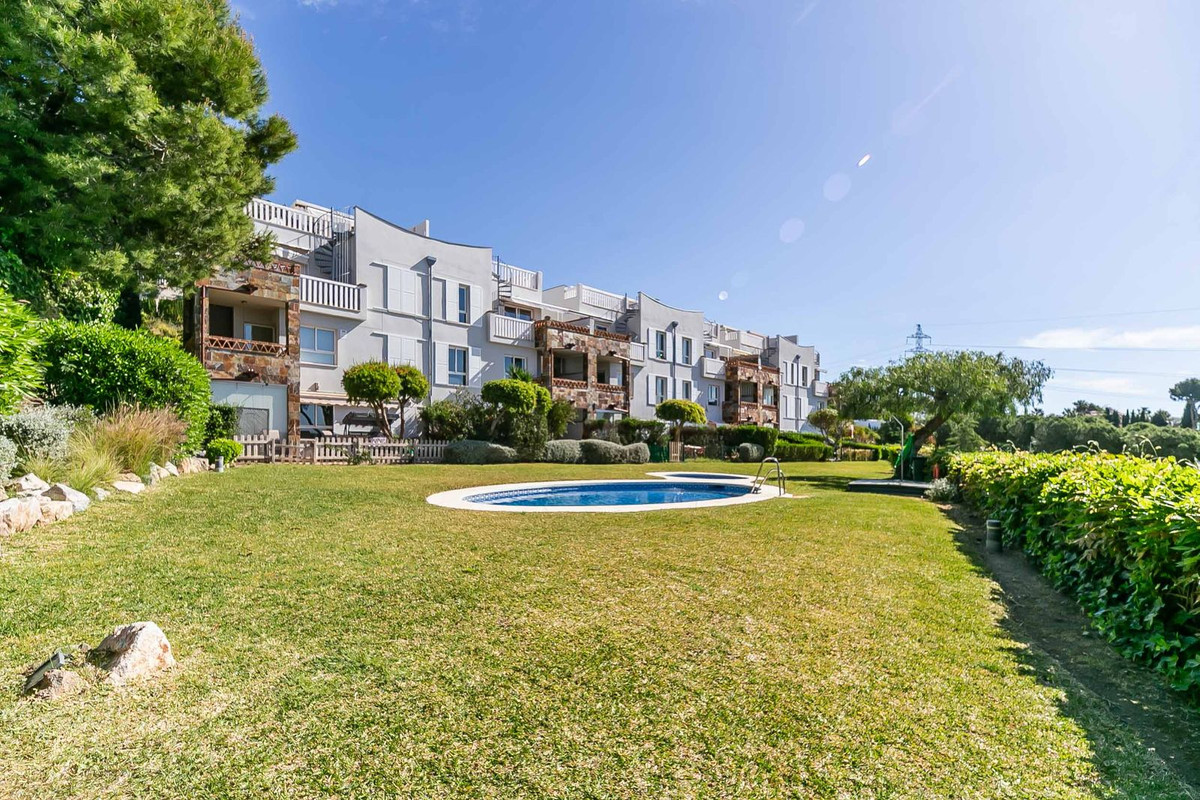 2 Bed Apartment for sale in Benalmadena Costa Del Sol, Málaga, Spain