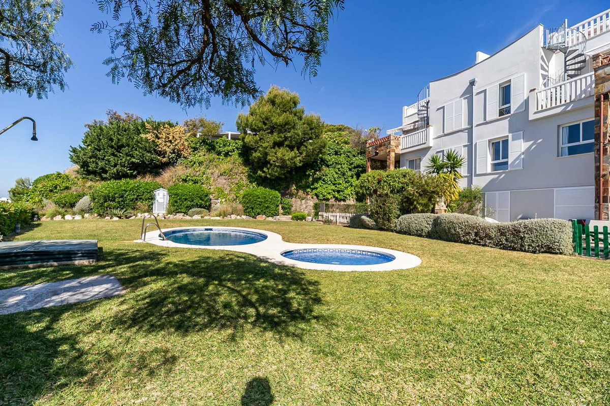 2 Bed Apartment for sale in Benalmadena Costa Del Sol, Málaga, Spain