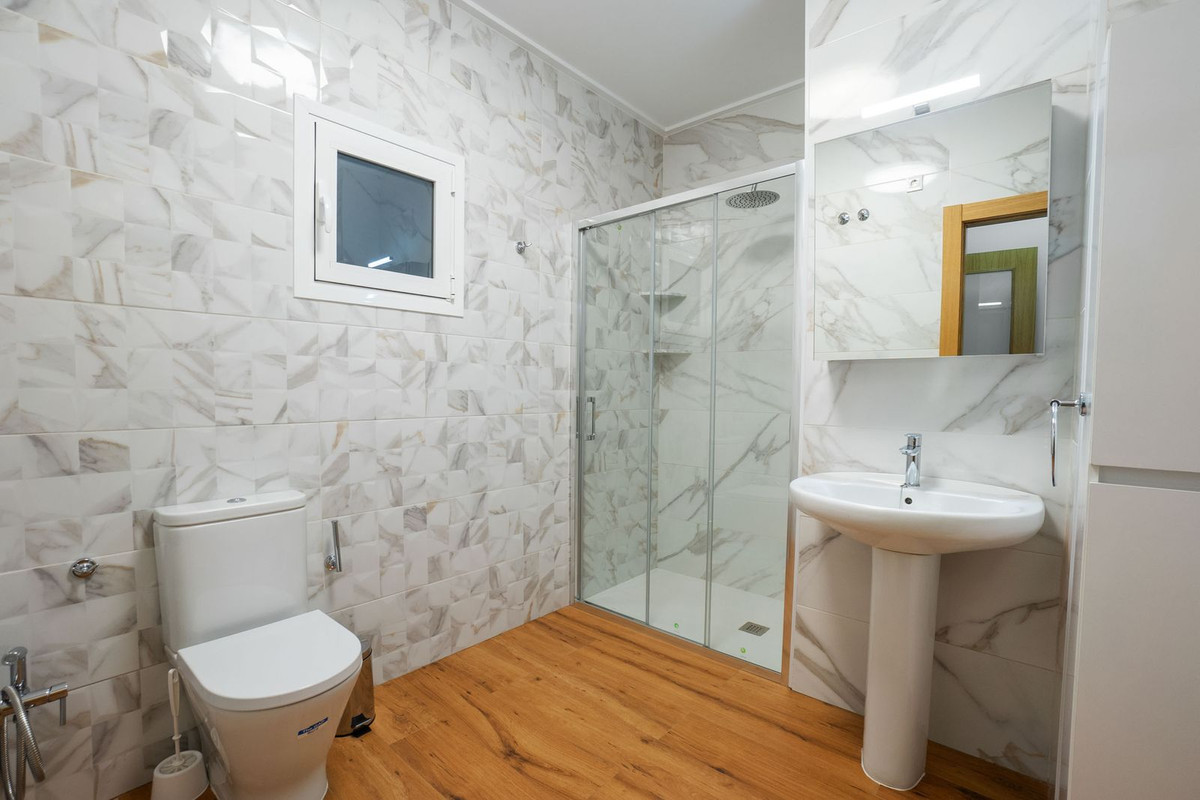 2 Bed Apartment for sale in Torrevieja Costa Blanca, Alicante, Spain