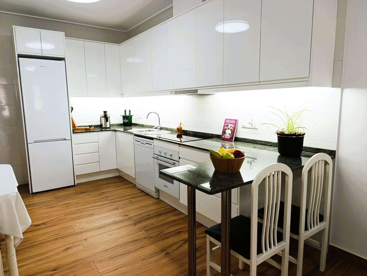 2 Bed Apartment for sale in Torrevieja Costa Blanca, Alicante, Spain