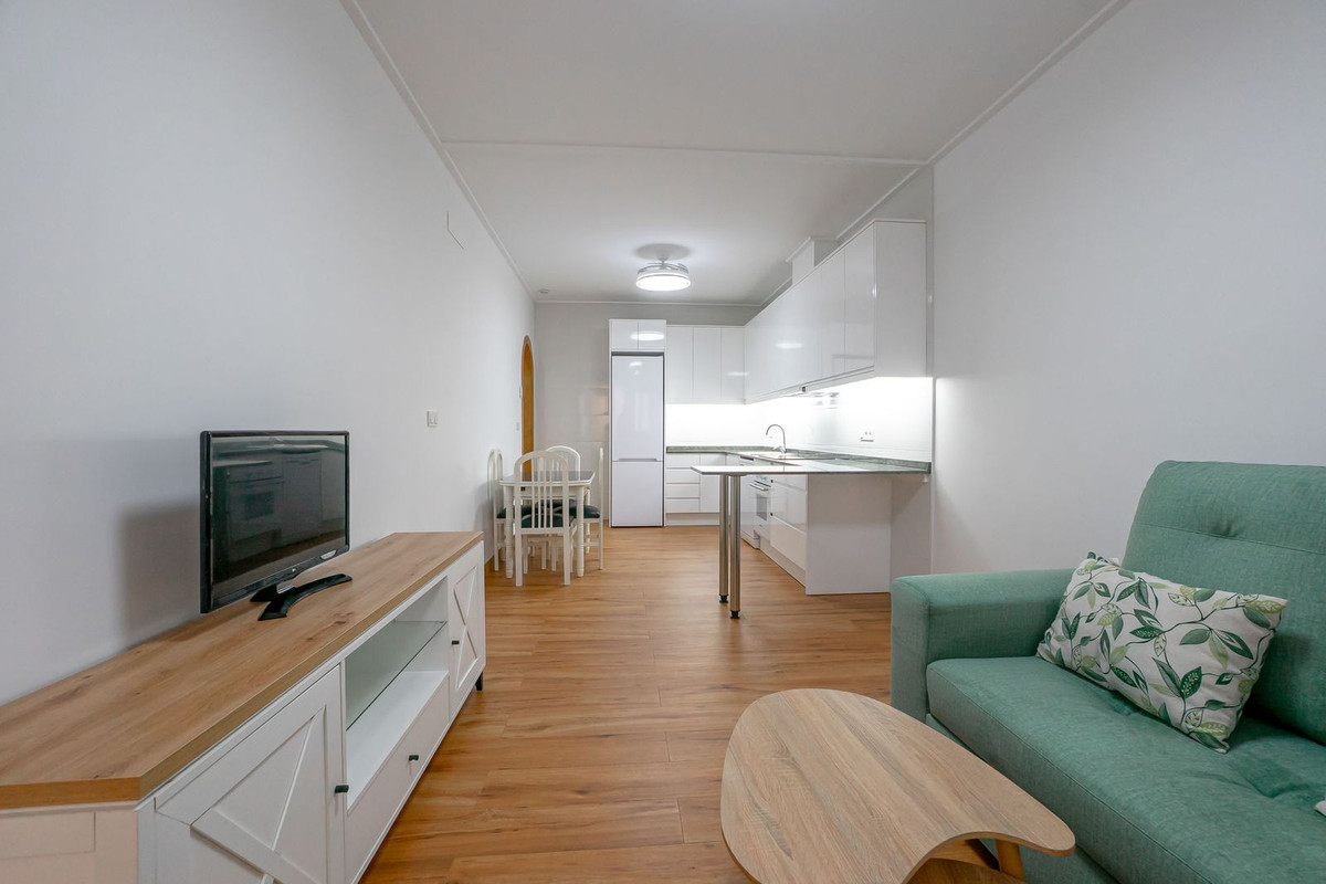 2 Bed Apartment for sale in Torrevieja Costa Blanca, Alicante, Spain