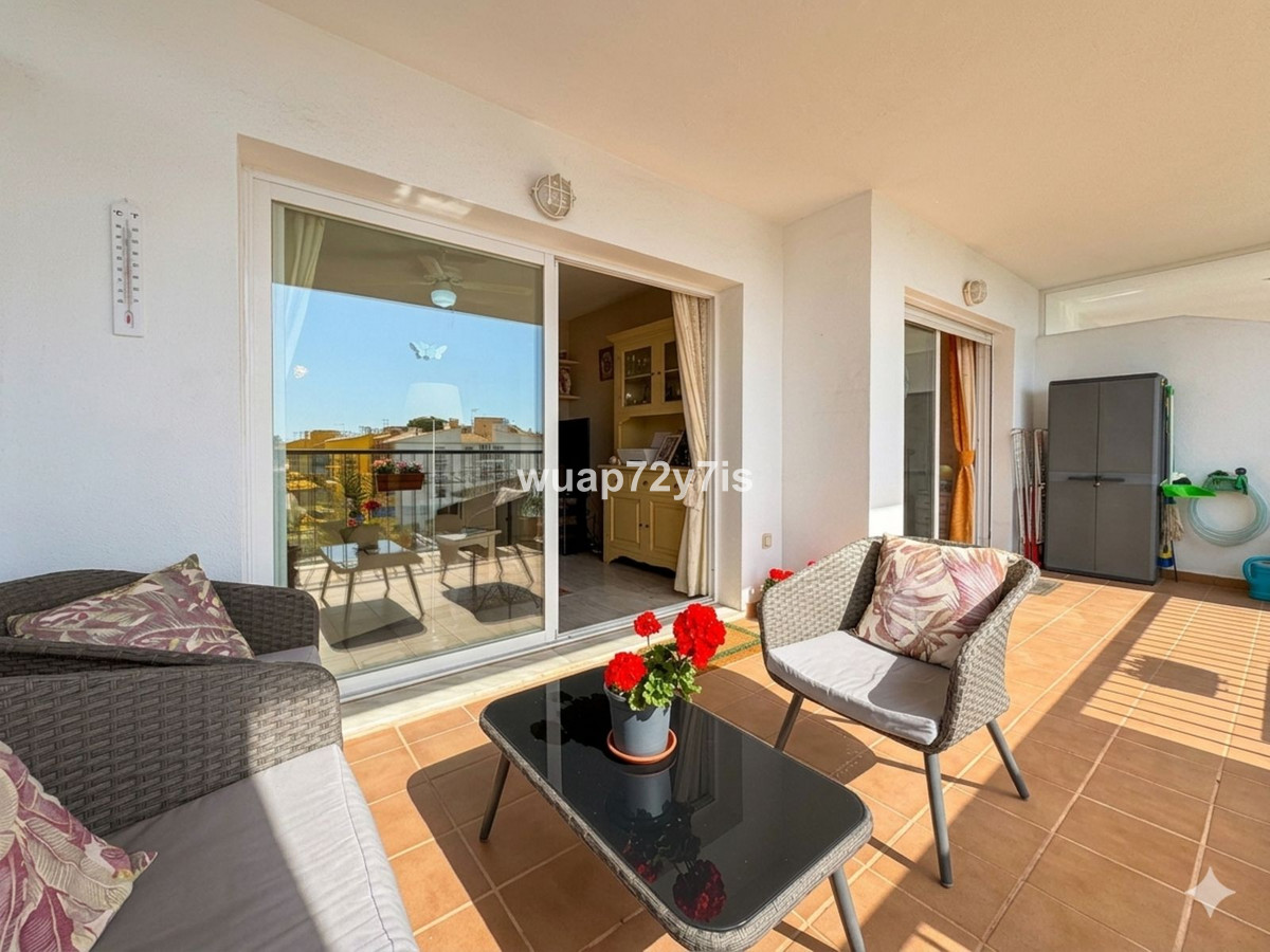 Se vende Apartamento Planta Media de 2 dormitorios en Costa Del Sol, Málaga, España