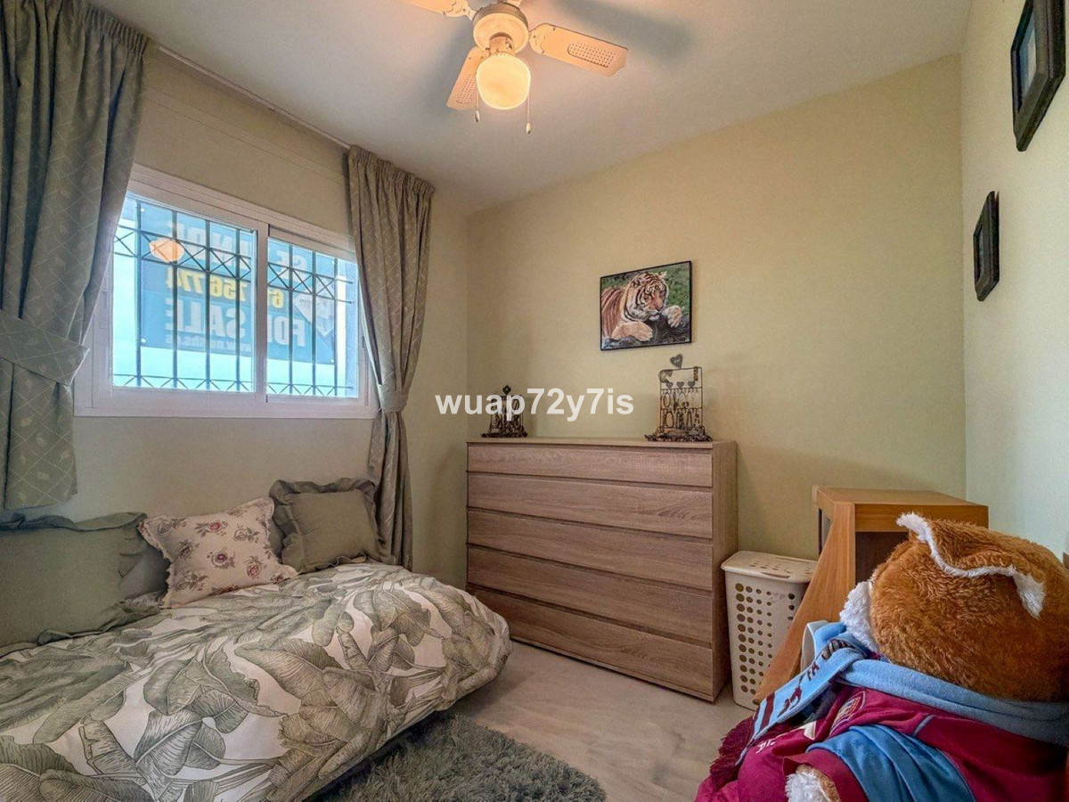 Se vende Apartamento Planta Media de 2 dormitorios en Costa Del Sol, Málaga, España