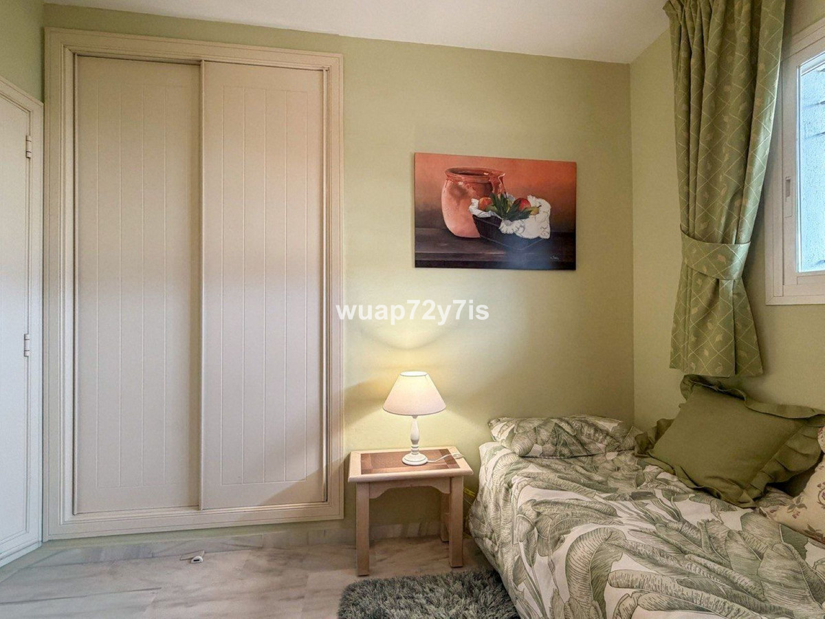 Se vende Apartamento Planta Media de 2 dormitorios en Costa Del Sol, Málaga, España