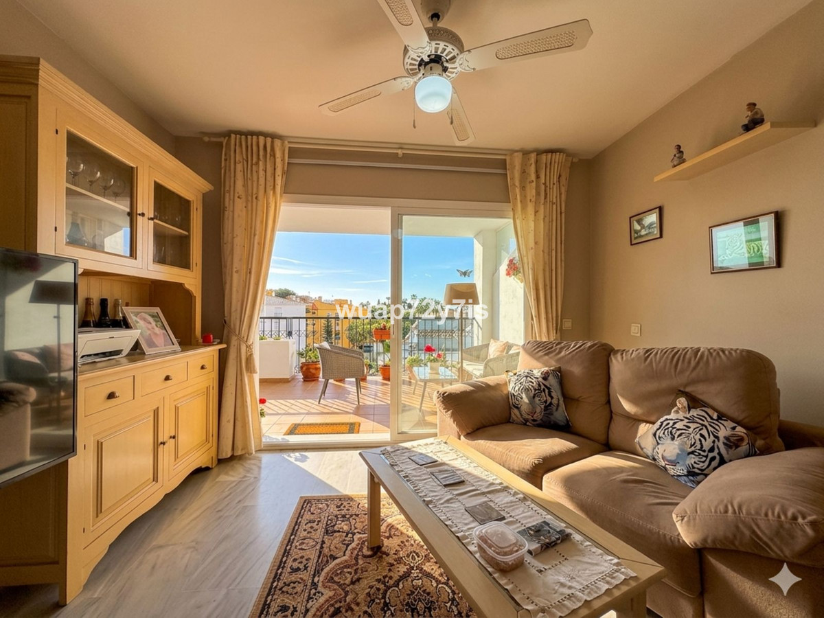 Se vende Apartamento Planta Media de 2 dormitorios en Costa Del Sol, Málaga, España