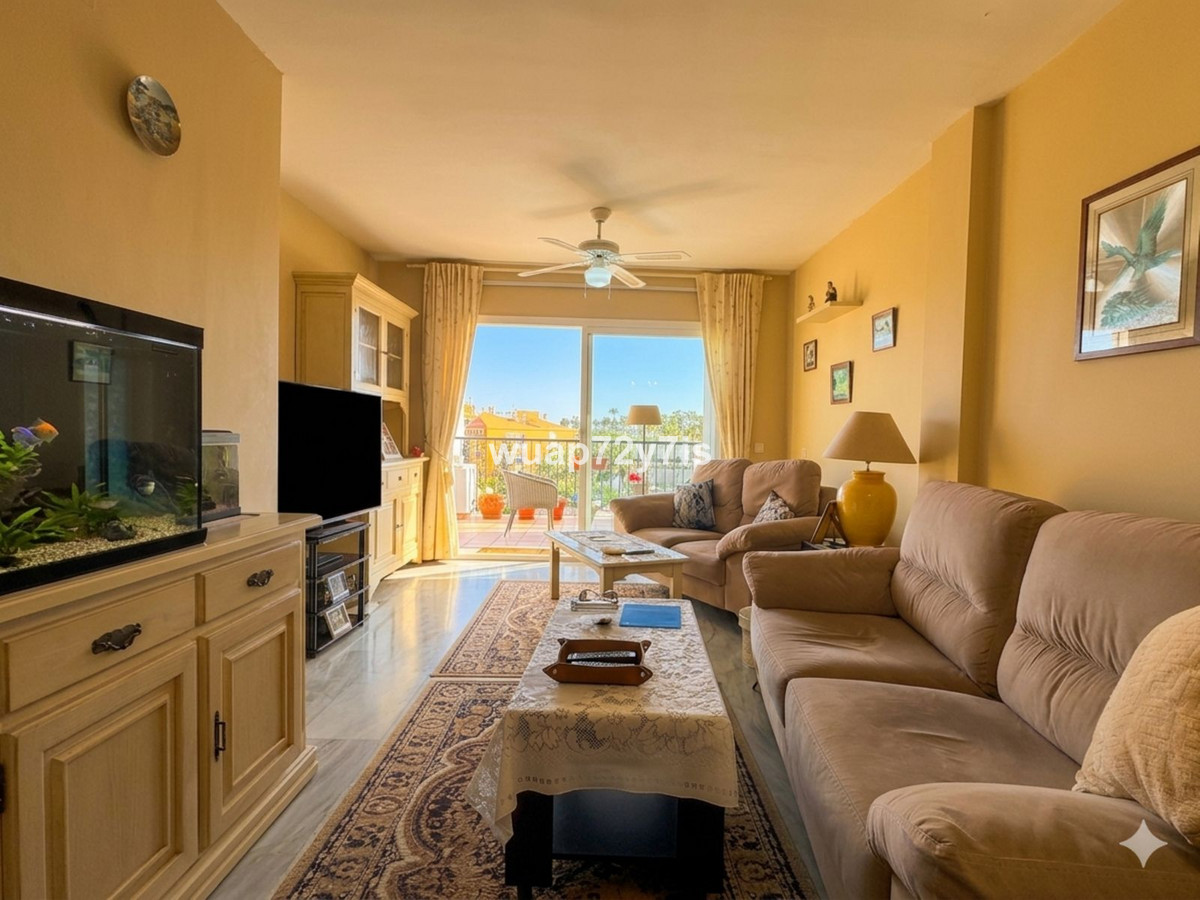 Se vende Apartamento Planta Media de 2 dormitorios en Costa Del Sol, Málaga, España