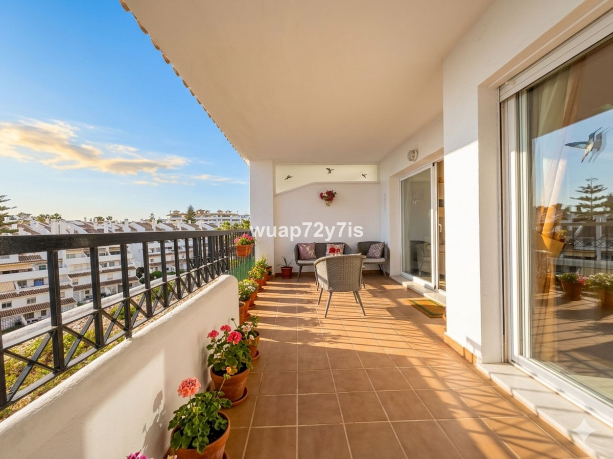 Se vende Apartamento Planta Media de 2 dormitorios en Costa Del Sol, Málaga, España