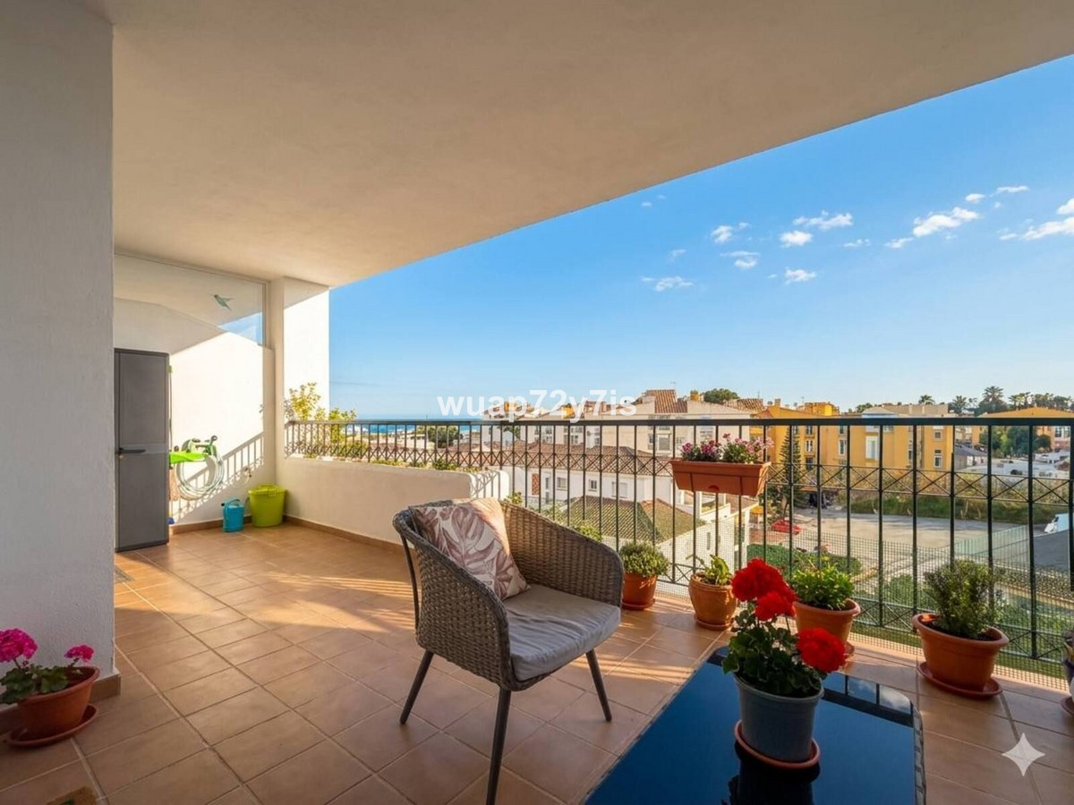 Se vende Apartamento Planta Media de 2 dormitorios en Costa Del Sol, Málaga, España