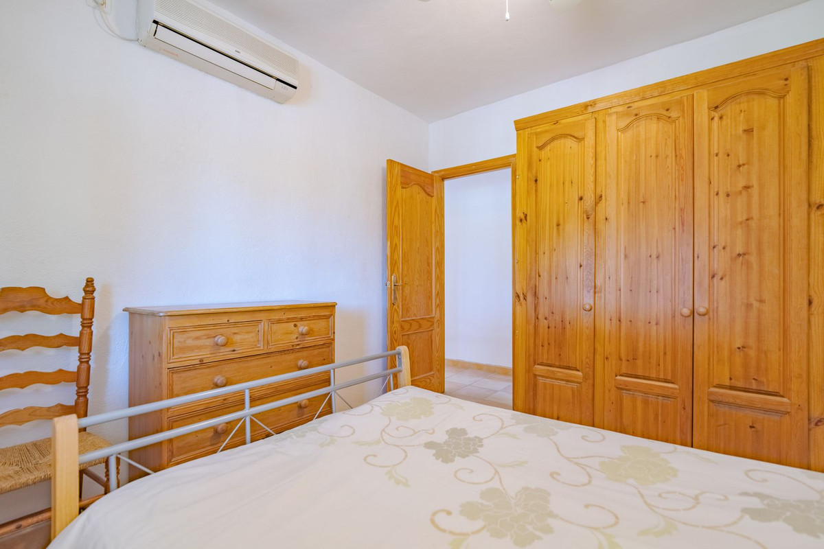 5 Bed Townhouse for sale in Coín Costa Del Sol, Málaga, Spain