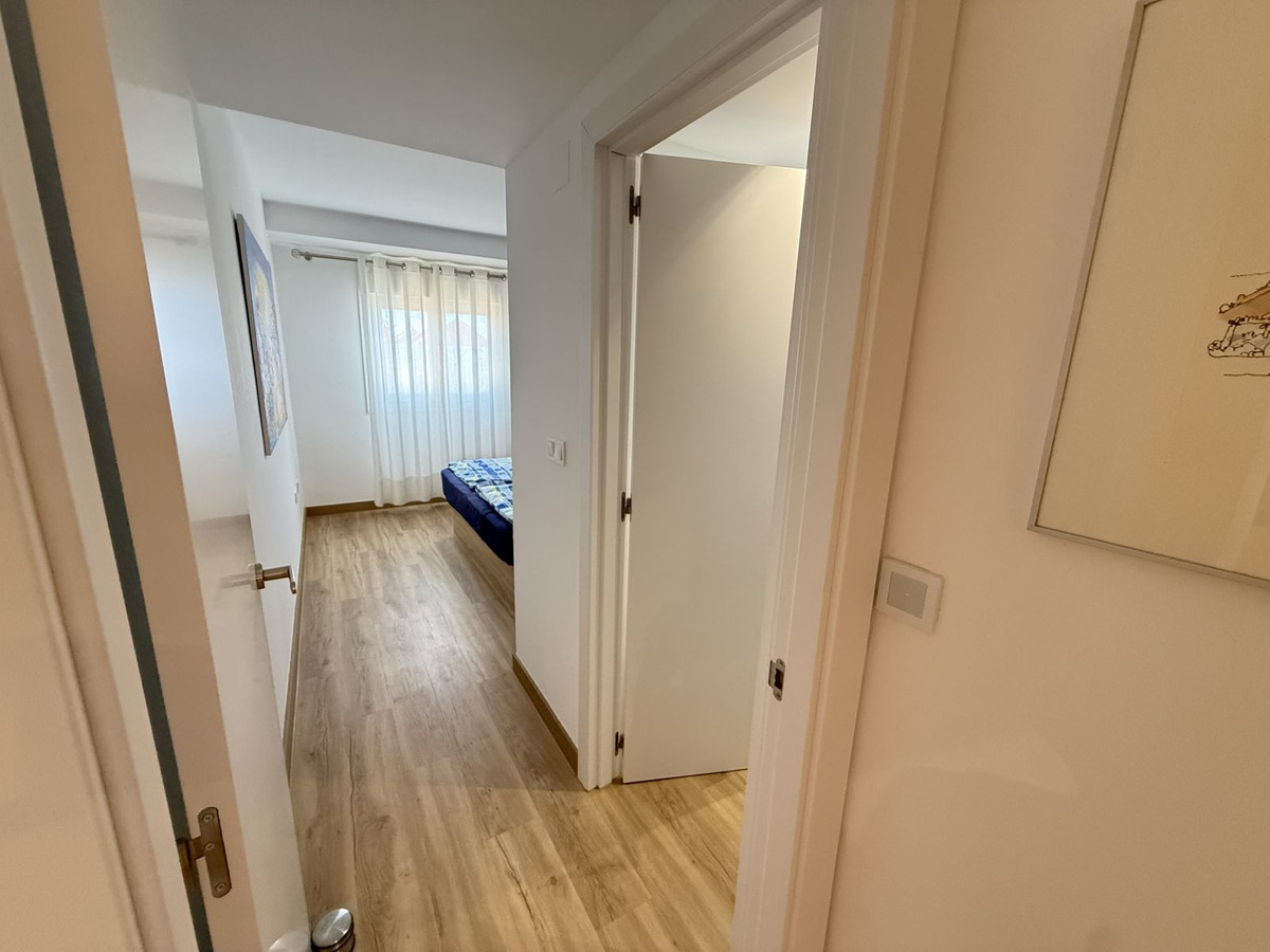 Se vende Apartamento Planta Media de 2 dormitorios en Costa Del Sol, Málaga, España