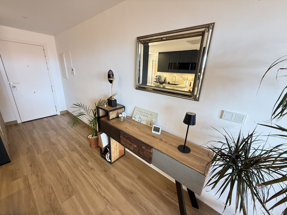 Se vende Apartamento Planta Media de 2 dormitorios en Costa Del Sol, Málaga, España