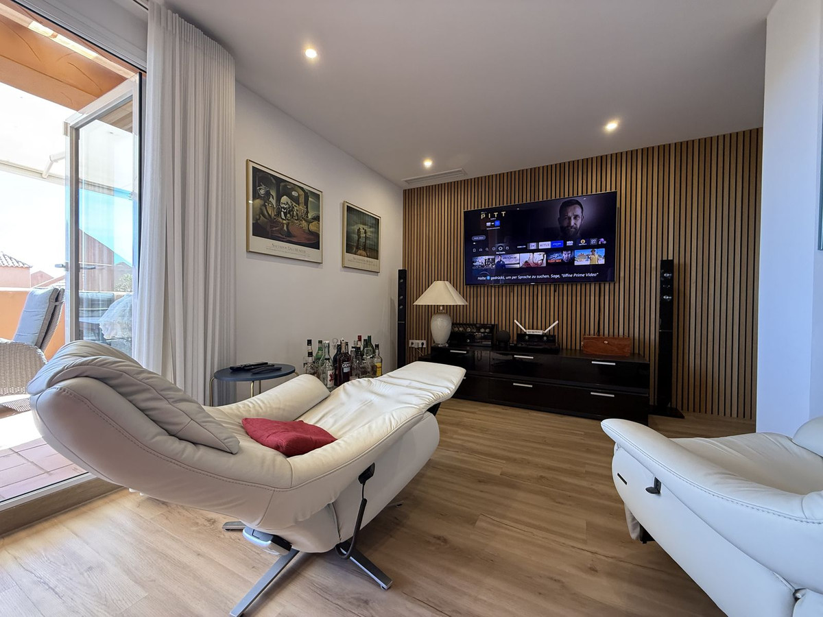 Se vende Apartamento Planta Media de 2 dormitorios en Costa Del Sol, Málaga, España