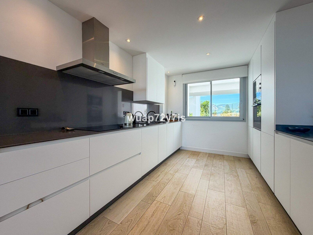 2 Bed Apartment for sale in Casares Costa Del Sol, Málaga, Spain
