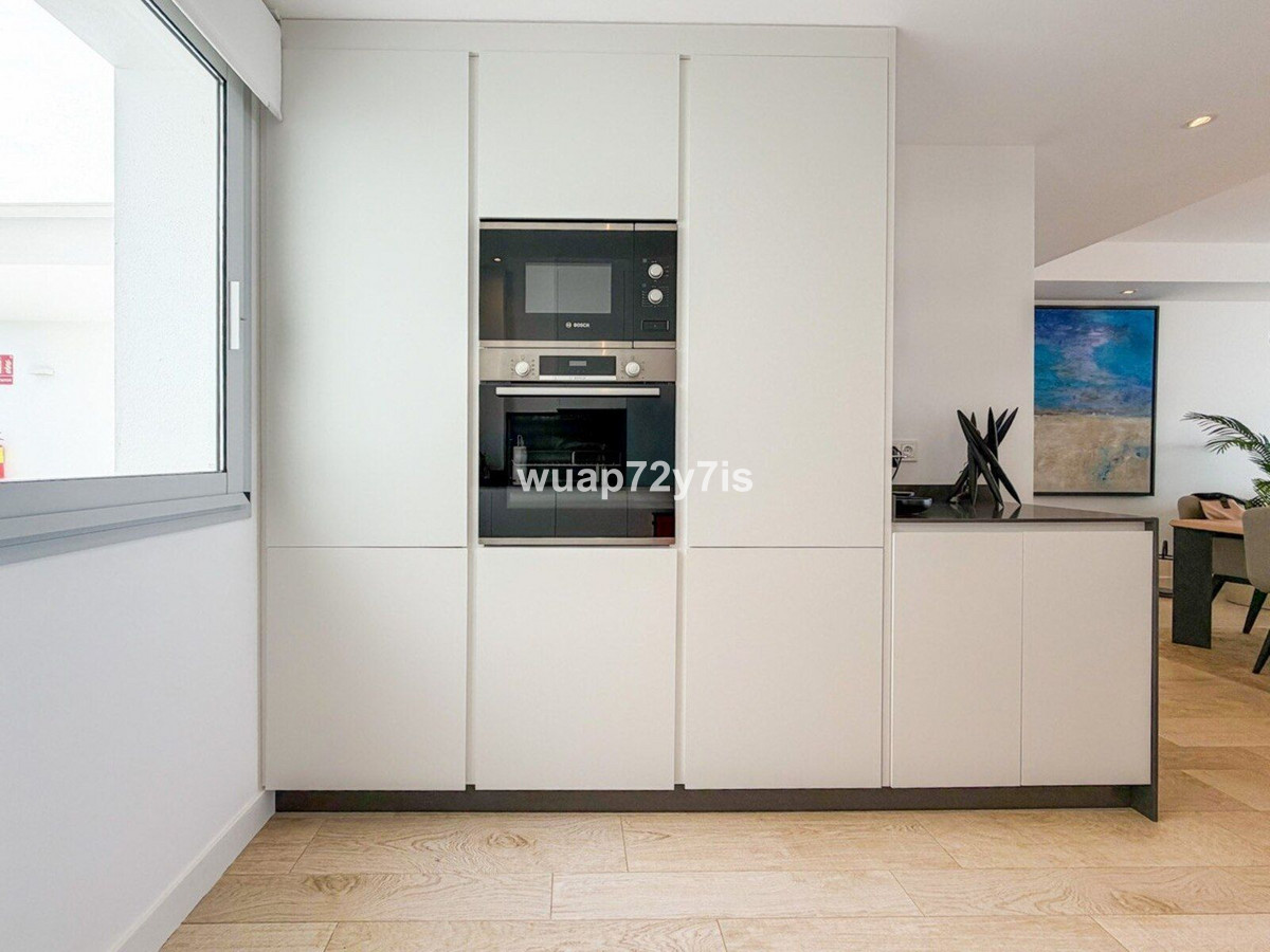 2 Bed Apartment for sale in Casares Costa Del Sol, Málaga, Spain
