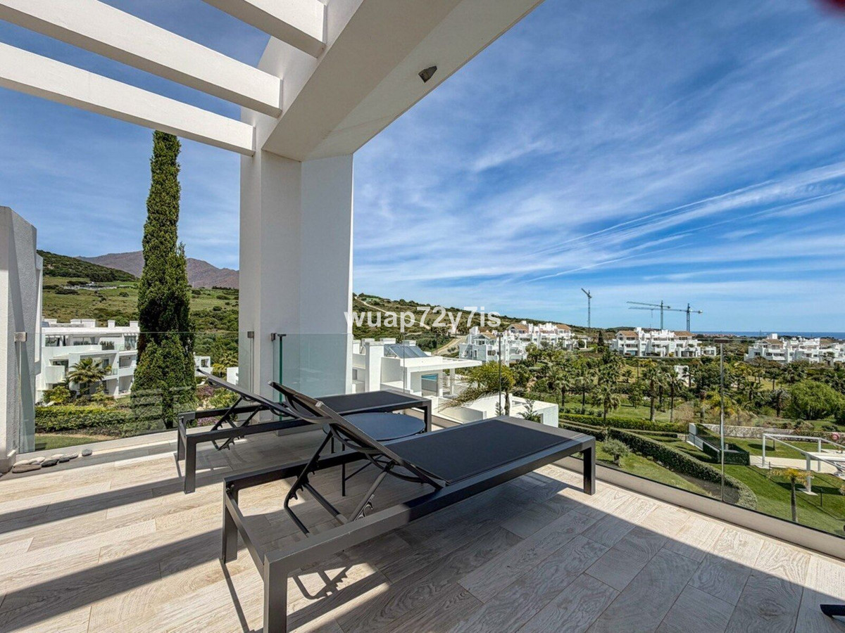 2 Bed Apartment for sale in Casares Costa Del Sol, Málaga, Spain
