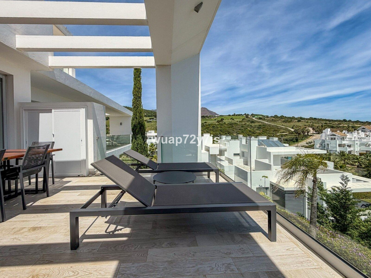 2 Bed Apartment for sale in Casares Costa Del Sol, Málaga, Spain