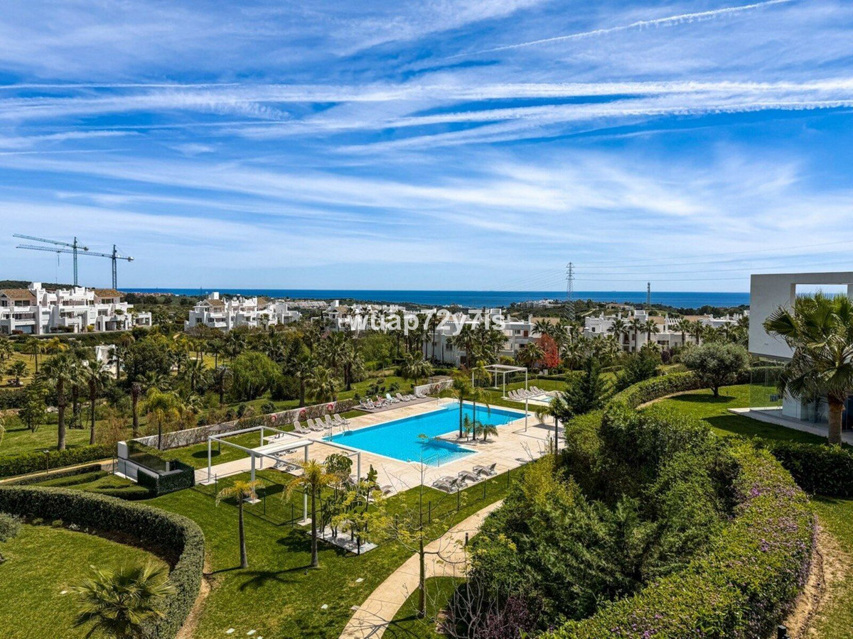 2 Bed Apartment for sale in Casares Costa Del Sol, Málaga, Spain