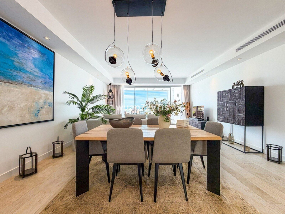2 Bed Apartment for sale in Casares Costa Del Sol, Málaga, Spain