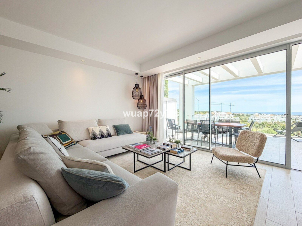 2 Bed Apartment for sale in Casares Costa Del Sol, Málaga, Spain
