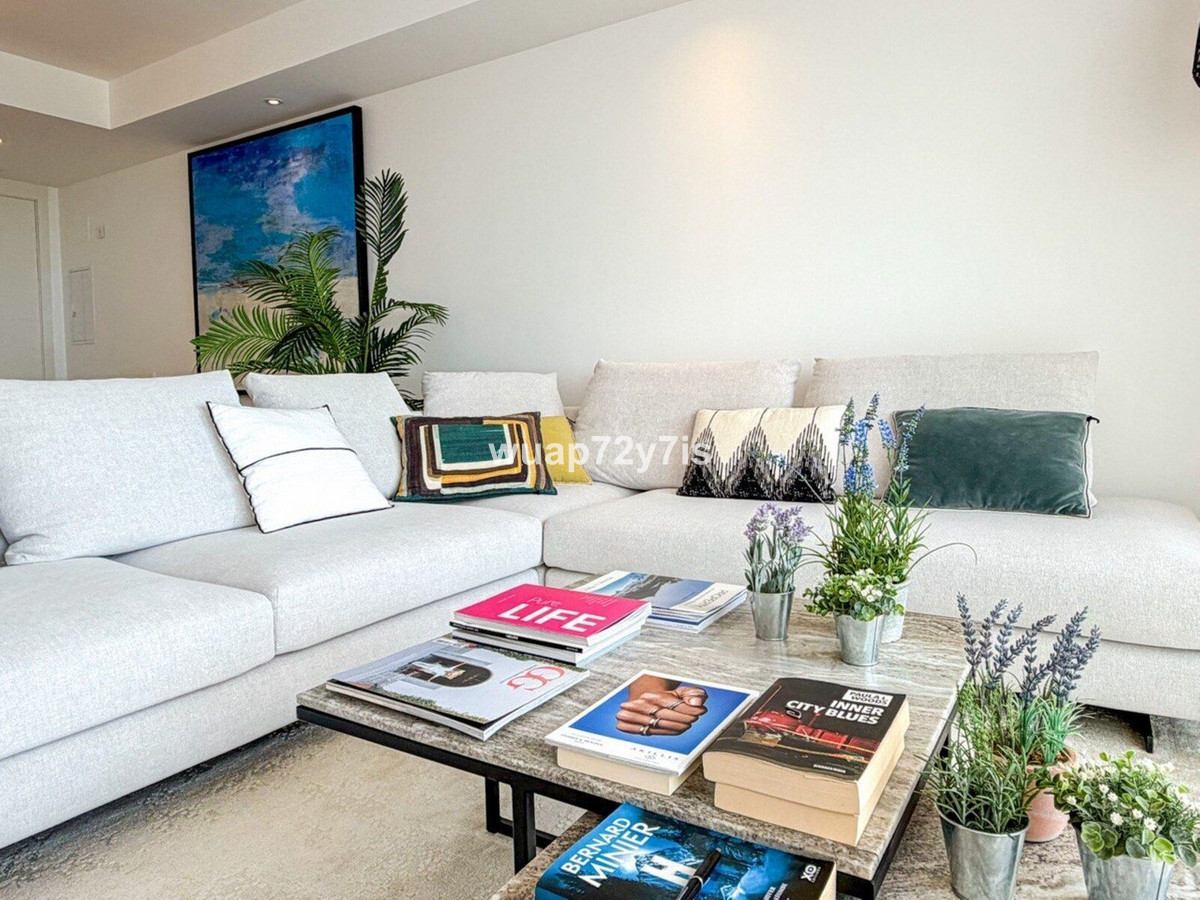 2 Bed Apartment for sale in Casares Costa Del Sol, Málaga, Spain