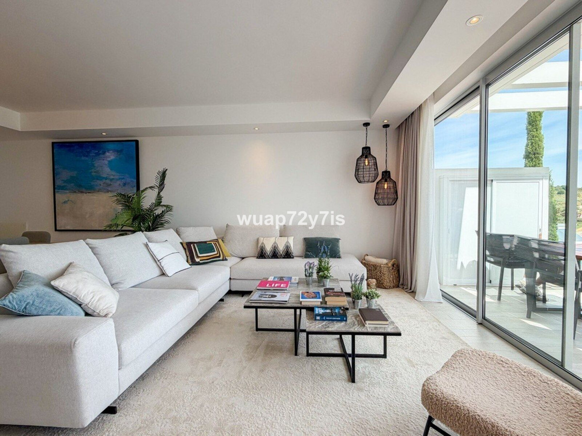 2 Bed Apartment for sale in Casares Costa Del Sol, Málaga, Spain