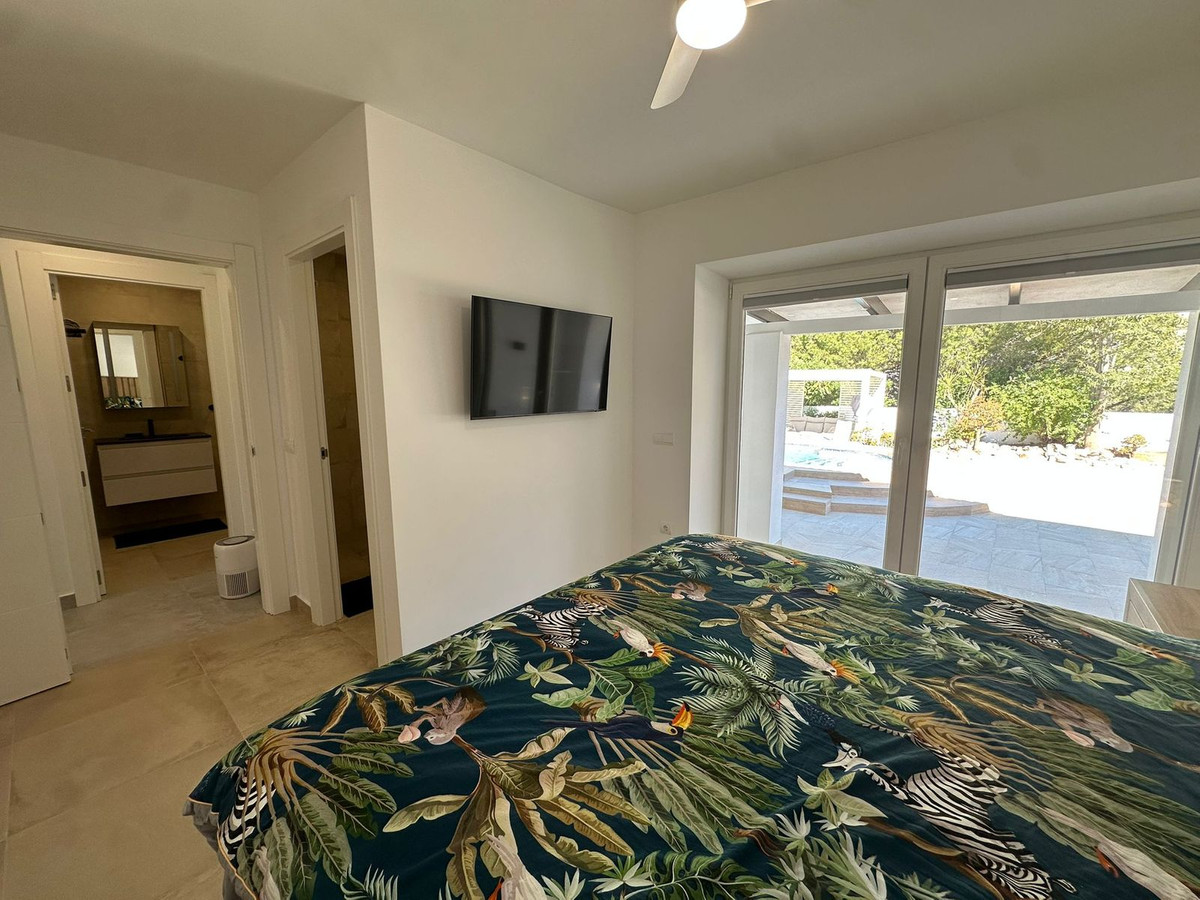 4 Bed Townhouse for sale in Benalmadena Costa Del Sol, Málaga, Spain