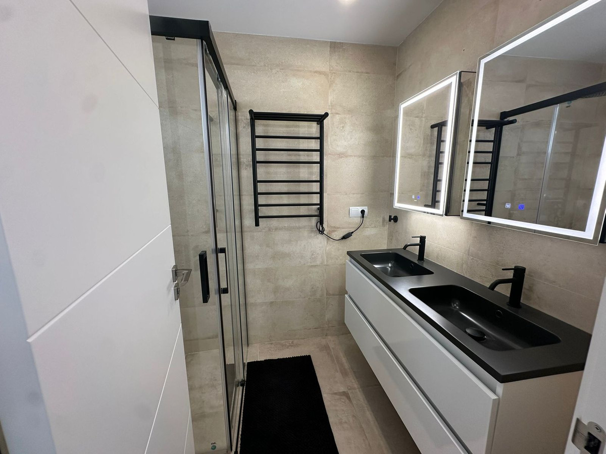 4 Bed Townhouse for sale in Benalmadena Costa Del Sol, Málaga, Spain