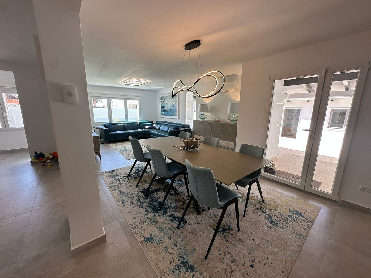 4 Bed Townhouse for sale in Benalmadena Costa Del Sol, Málaga, Spain