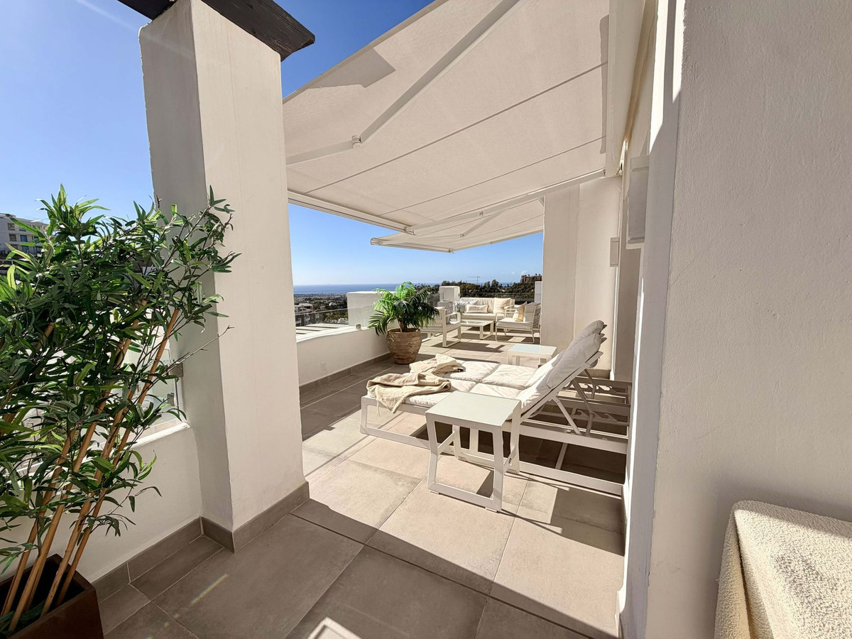 3 Bed Apartment for sale in Benahavís Costa Del Sol, Málaga, Spain