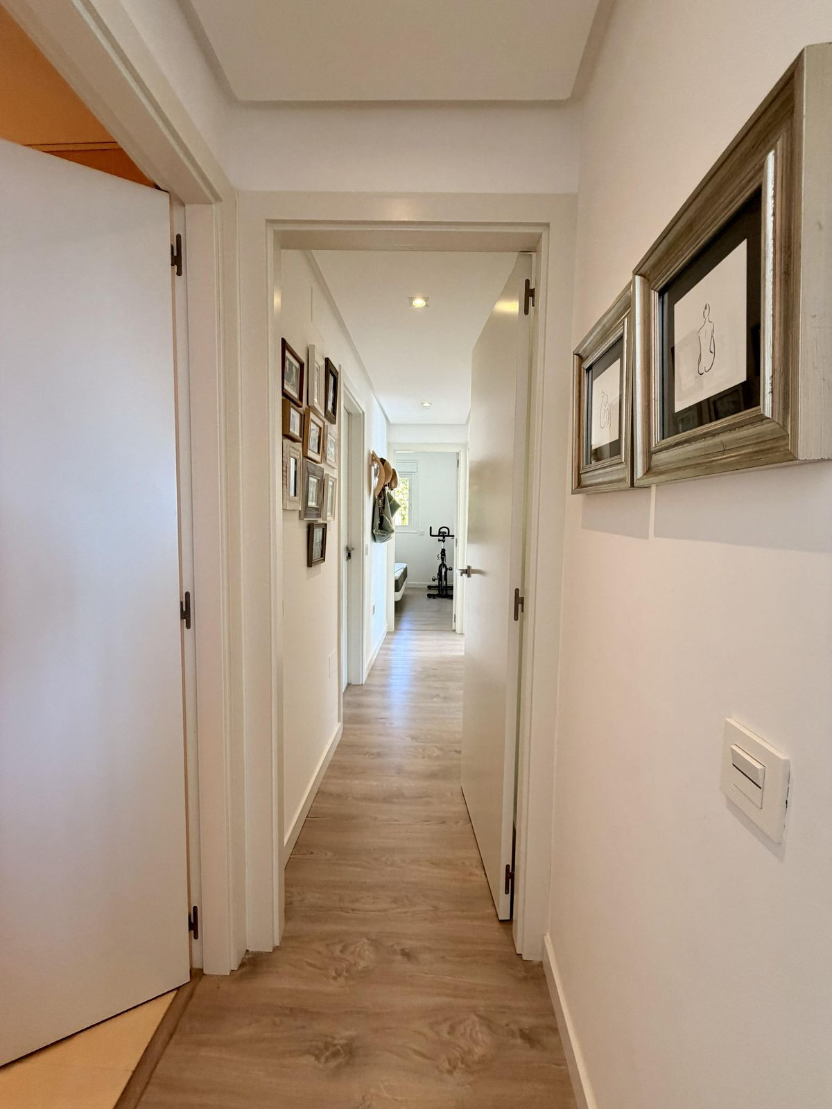 3 Bed Apartment for sale in Benahavís Costa Del Sol, Málaga, Spain