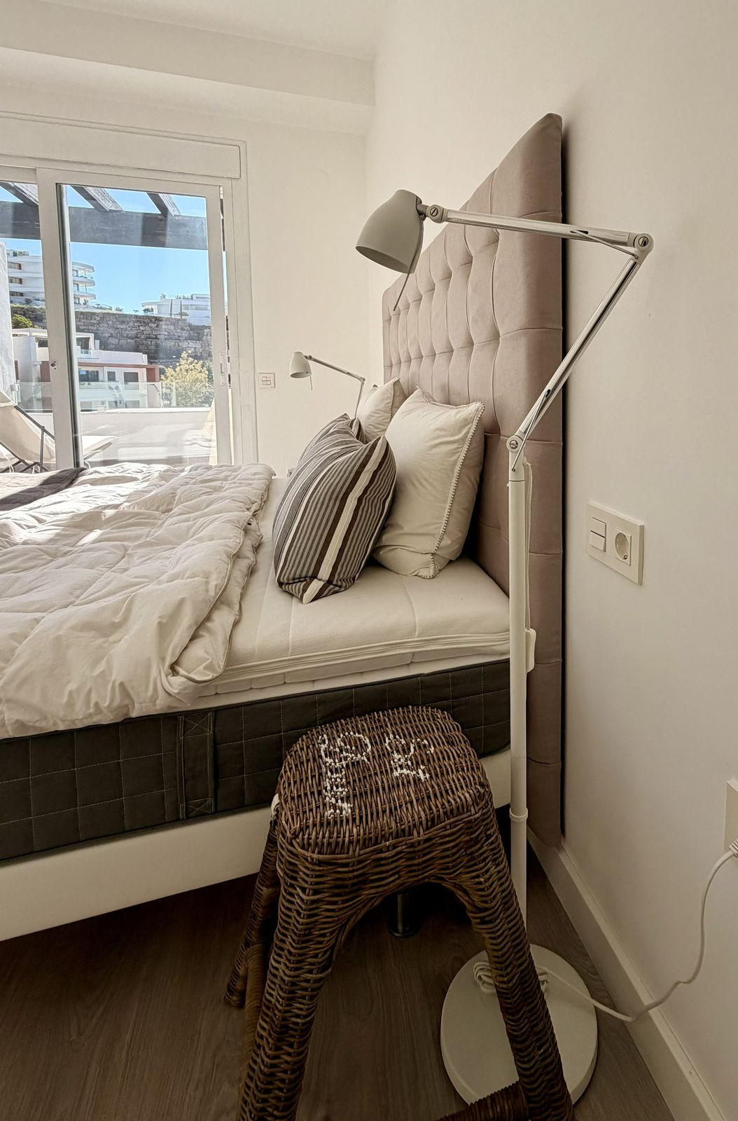 3 Bed Apartment for sale in Benahavís Costa Del Sol, Málaga, Spain