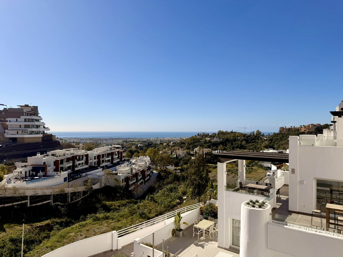 3 Bed Apartment for sale in Benahavís Costa Del Sol, Málaga, Spain
