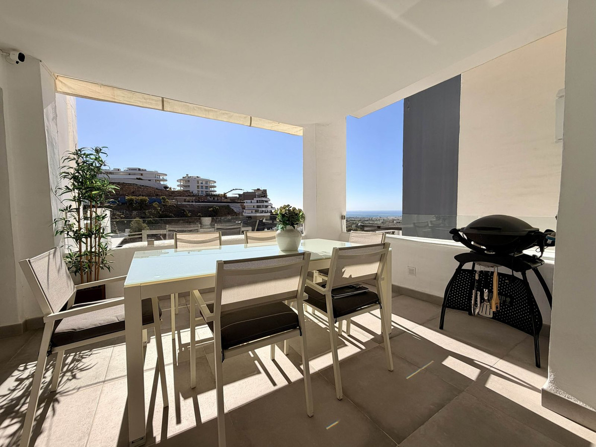 3 Bed Apartment for sale in Benahavís Costa Del Sol, Málaga, Spain
