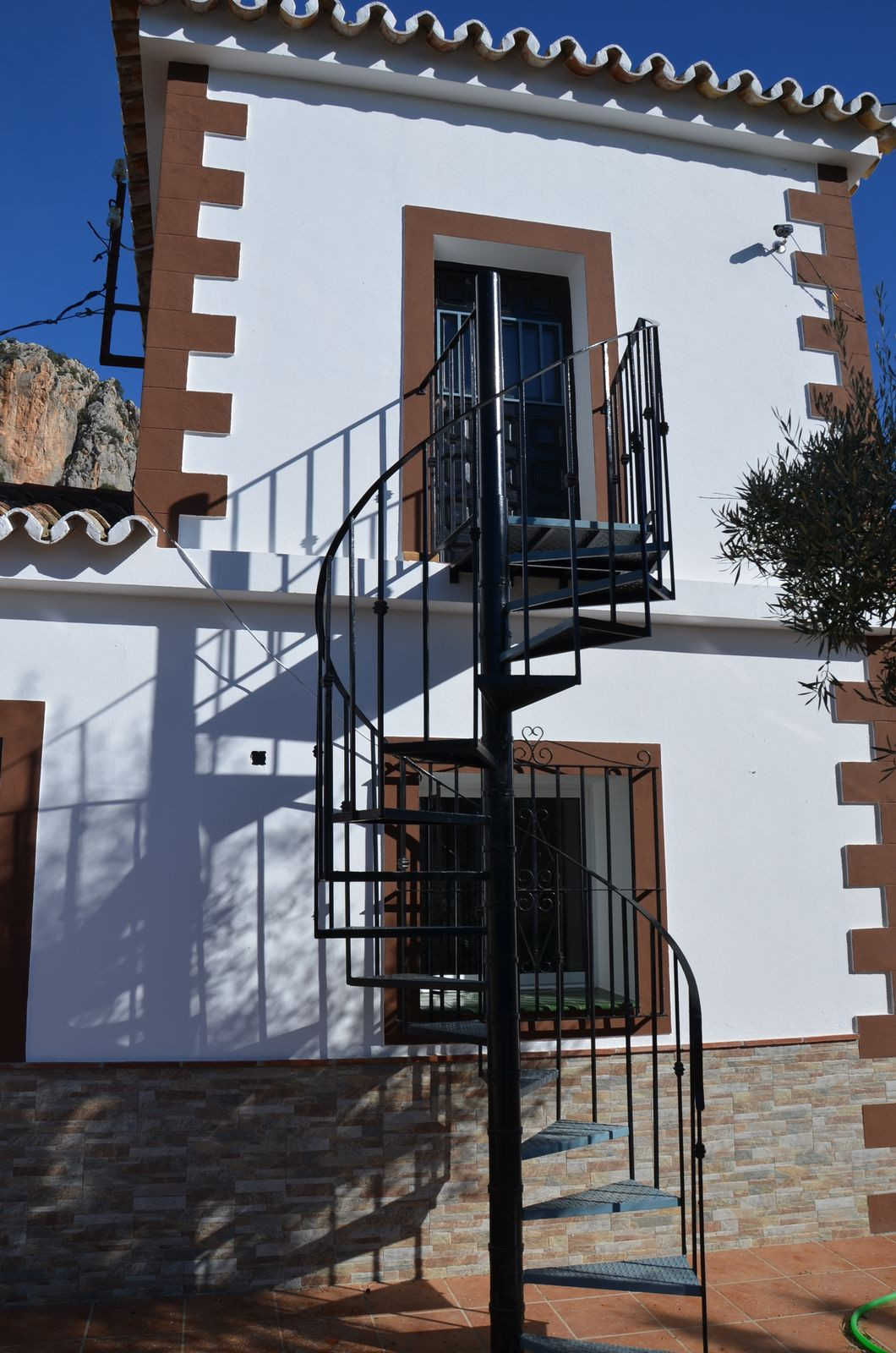 4 Bed Townhouse for sale in Alora Costa Del Sol, Málaga, Spain