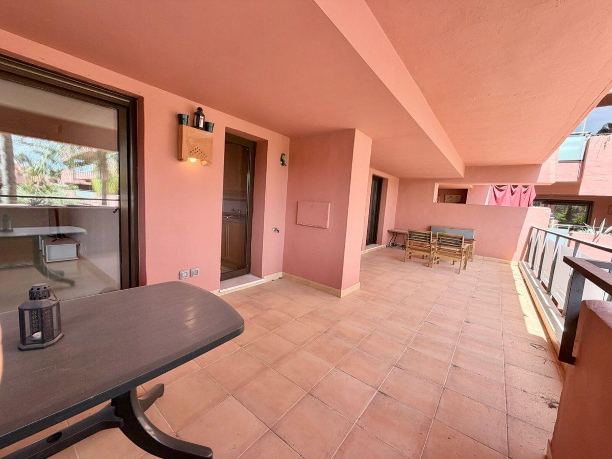 2 Bed Apartment for sale in Estepona Costa Del Sol, Málaga, Spain