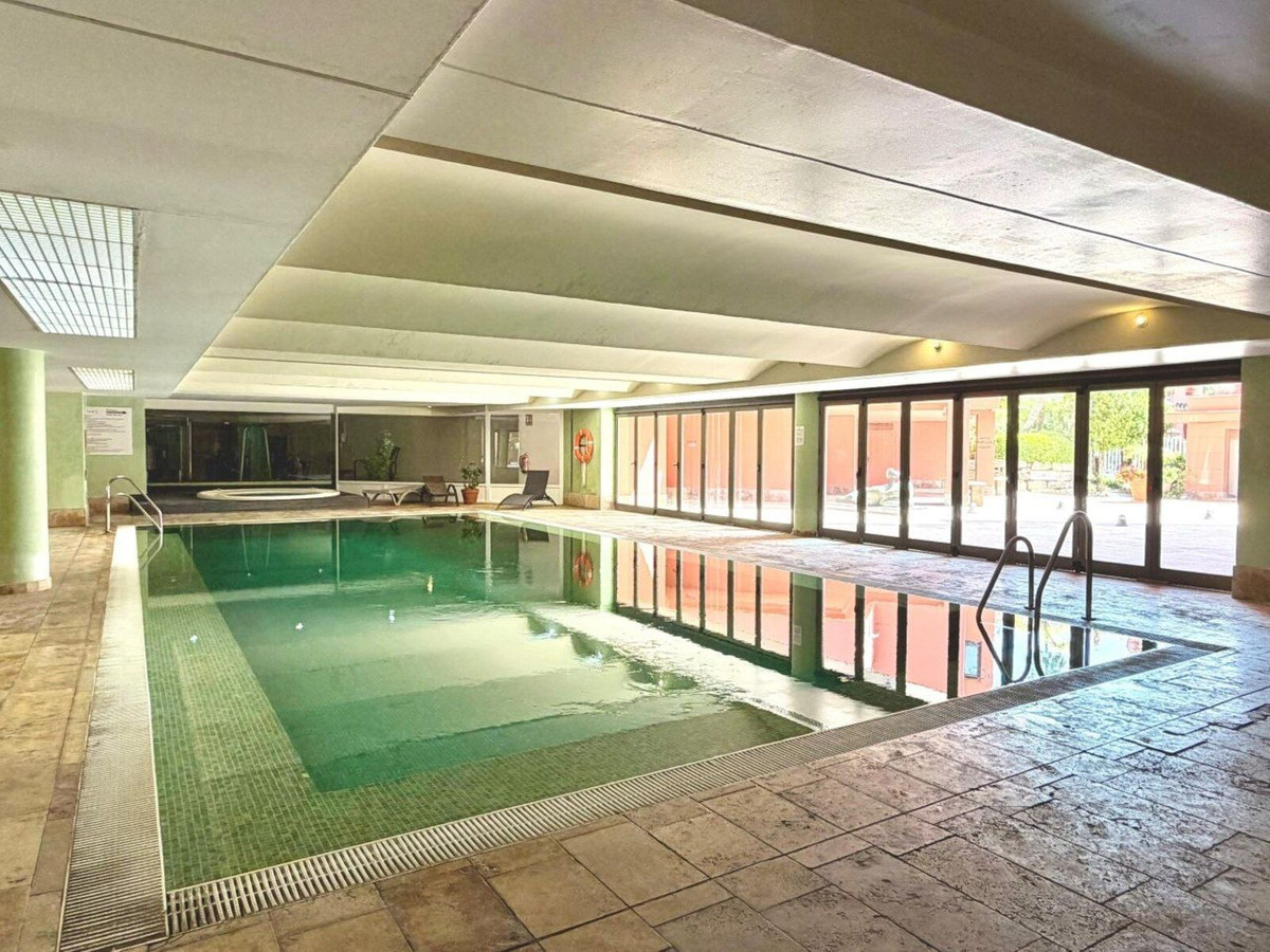 2 Bed Apartment for sale in Estepona Costa Del Sol, Málaga, Spain