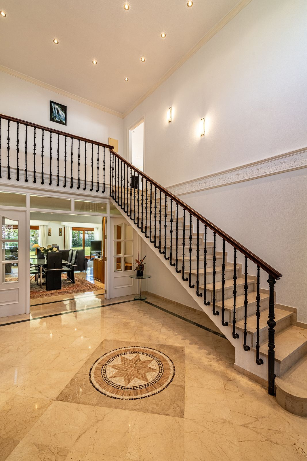 5 Bed Townhouse for sale in Cancelada Costa Del Sol, Málaga, Spain