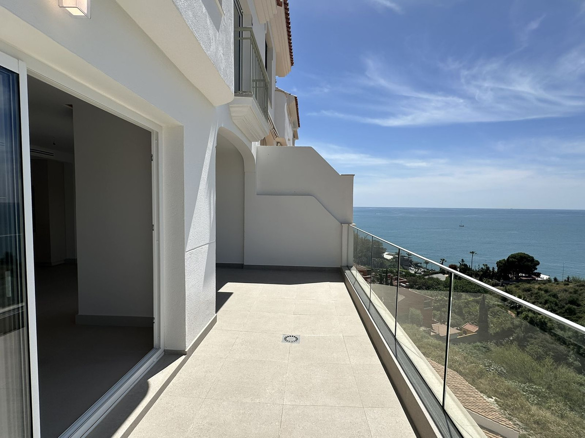 4 Bed Townhouse for sale in Torrequebrada Costa Del Sol, Málaga, Spain
