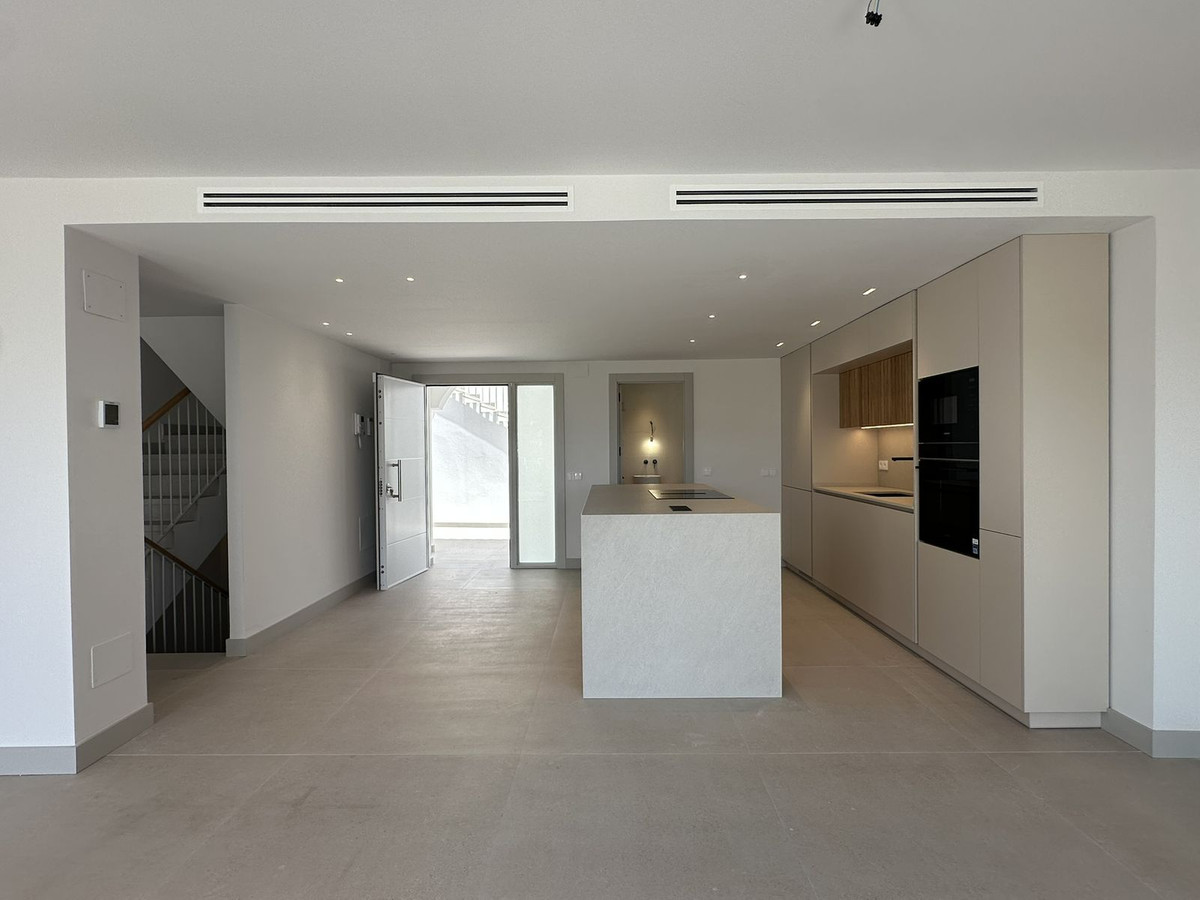 4 Bed Townhouse for sale in Torrequebrada Costa Del Sol, Málaga, Spain