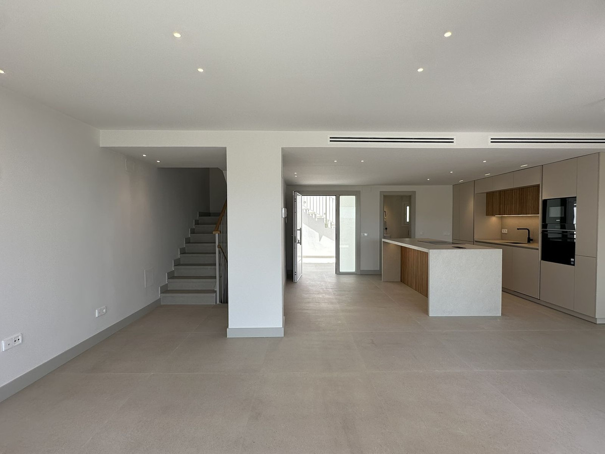4 Bed Townhouse for sale in Torrequebrada Costa Del Sol, Málaga, Spain