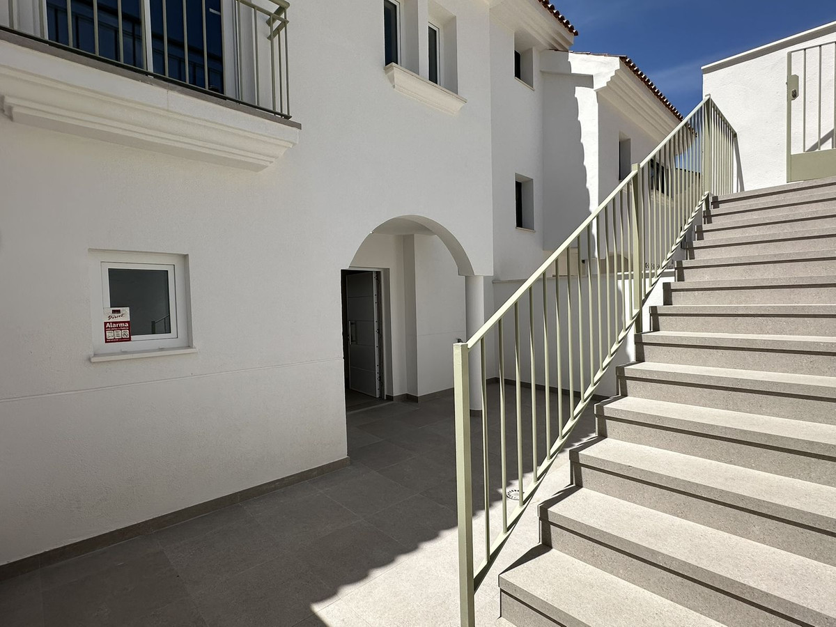 4 Bed Townhouse for sale in Torrequebrada Costa Del Sol, Málaga, Spain