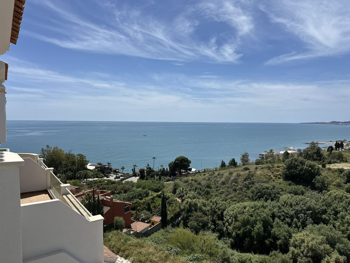 4 Bed Townhouse for sale in Torrequebrada Costa Del Sol, Málaga, Spain