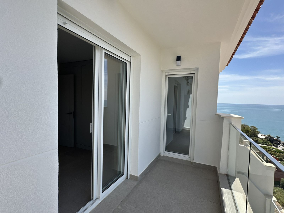 4 Bed Townhouse for sale in Torrequebrada Costa Del Sol, Málaga, Spain